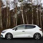 Renault-Clio_RS_220_Trophy 3