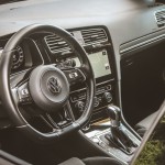 Volkswagen Golf R Auto Class Magazine012