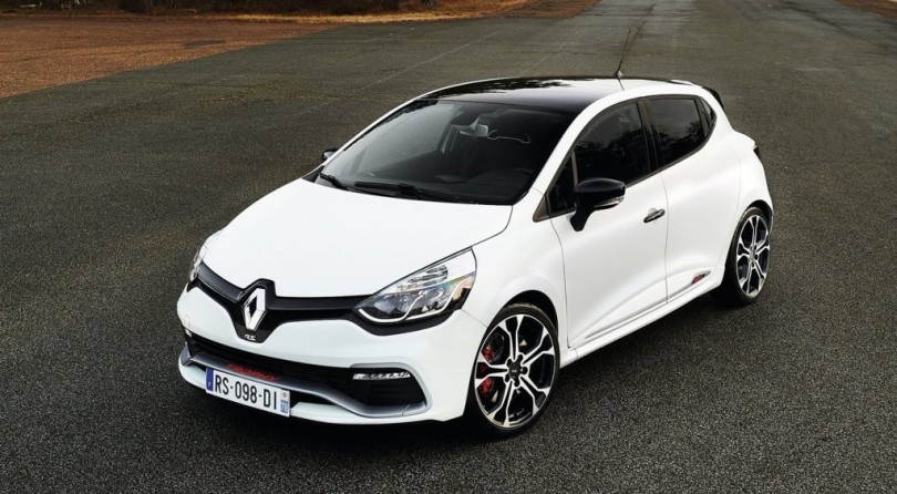 The New Clio RS Gets Some Make-Up: This Is The 220 Trophy
