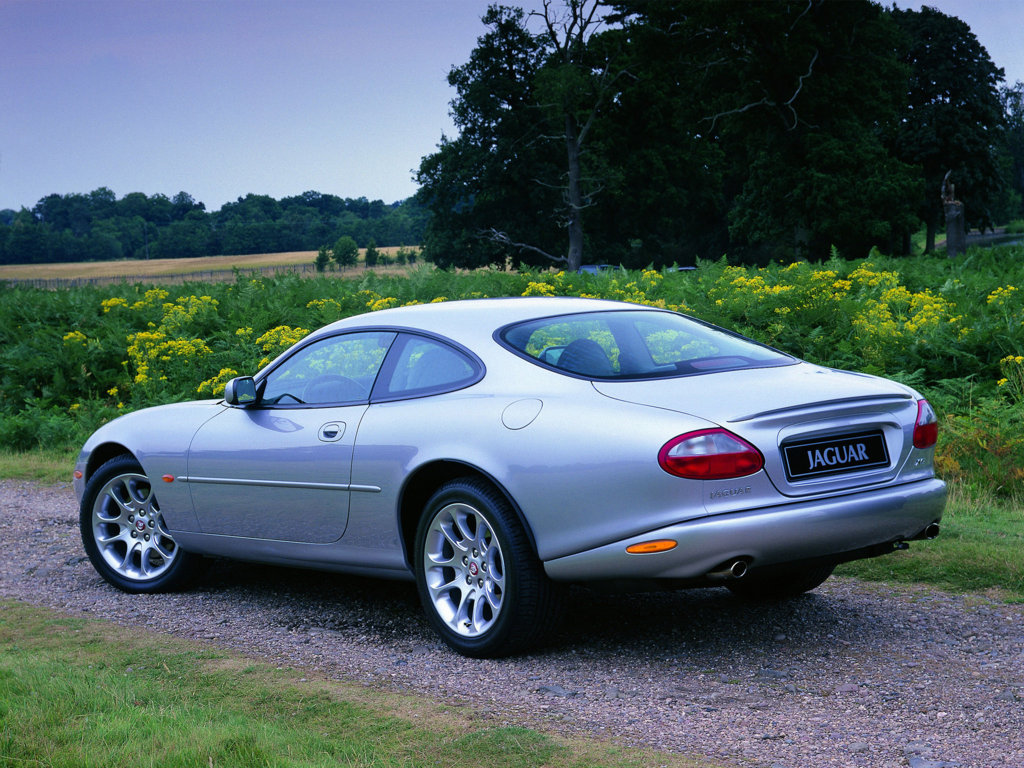 Jaguar XKR | Auto Class Magazine