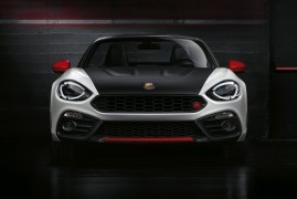 Abarth 124 Spider: Back to the Future