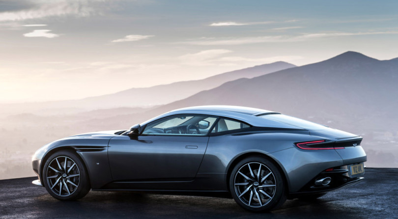 Aston Martin DB11 – Licenza di Uccidere