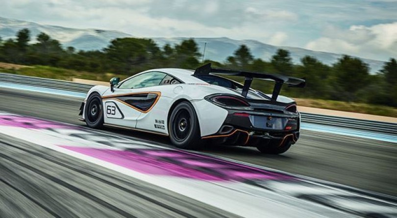 Giocattolo Da Pista Obbligatorio: McLaren 570S Sprint