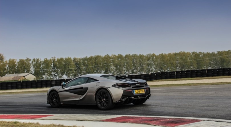 McLaren 570S: Non Chiamatela Baby McLaren!