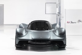 Aston Martin Valkyrie: All-Stars Team Gives Birth to the Ultimate Hypercar