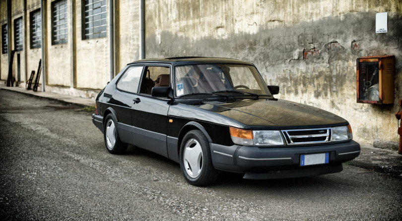 Saab 900 Turbo – The Gryphon Came From North