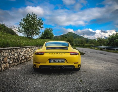 6 Motivi Per Cui Comprare La Nuova Porsche 911 GTS