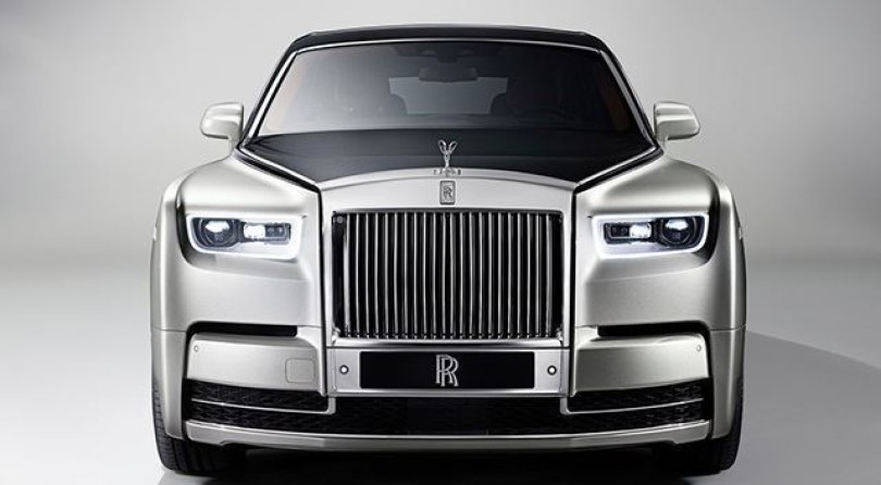 Rolls Royce Phantom VIII: The Architecture of Luxury