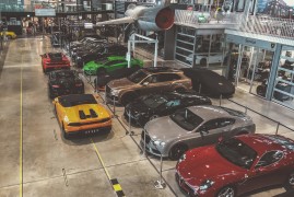 Motorworld Sembra La Soffitta delle Supercars Giocattolo dei Vostri Sogni