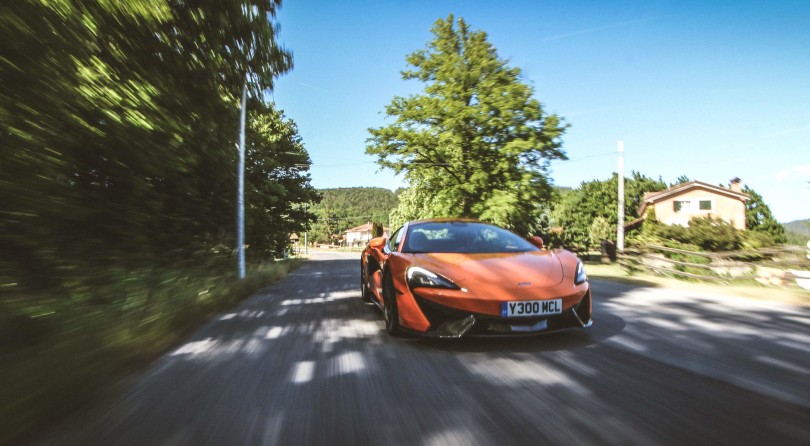 McLaren 570S: Divine