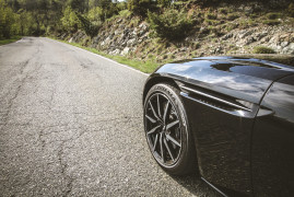 Bridgestone Potenza S007: License To Grip