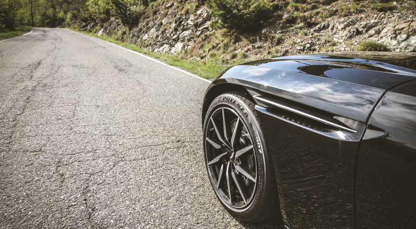 Bridgestone Potenza S007: License To Grip