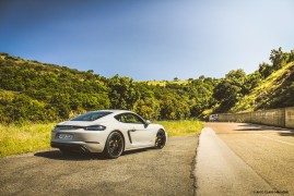 Attaccando Le Strade Della Sardegna Con Le Nuove Porsche 718 Cayman GTS e 718 Boxster GTS