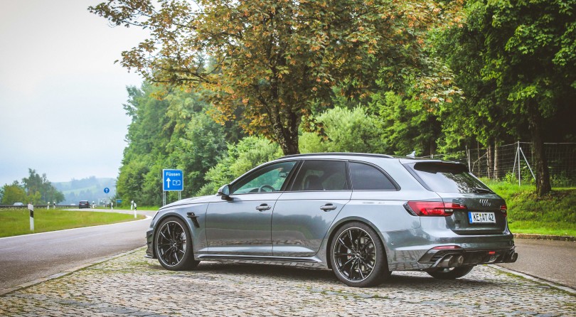 The ABT RS4-R Is Pure School-Run Craziness