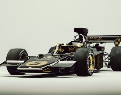 Black & Gold: Lotus 72 F1