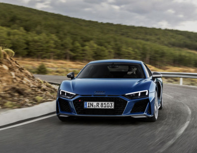 More Powerul and Sharper: This Is The Updated Audi R8
