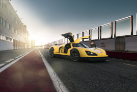 E.C. Only One P8: La TUA Supercar