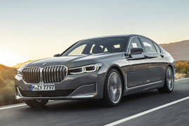 BMW Serie 7: Al Lancio Con Ben 8 Motori