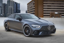 Mercedes AMG GT Coupé 4 Porte: Il Salotto Borbottante di Capristo