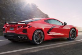 C8 Stingray: La Prima Corvette A Motore Centrale