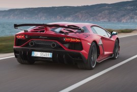 Lamborghini Aventador SVJ: Che Sound Esagerato con Scarico Capristo!