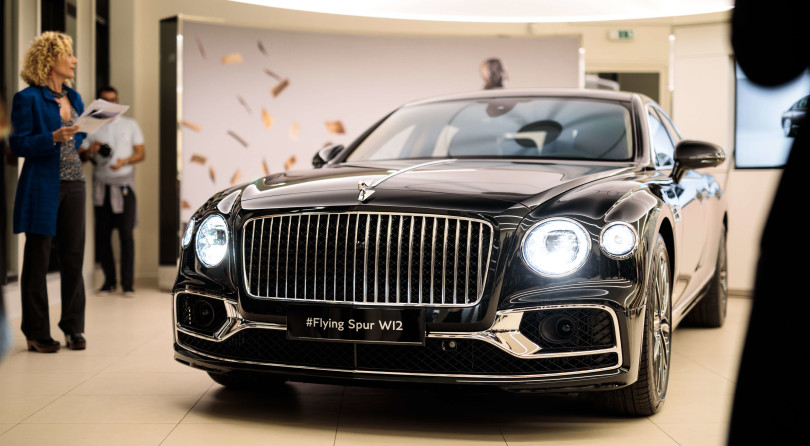 Bentley Flying Spur: Ode Al Lusso, Atto III