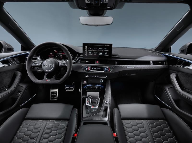 10-Audi RS 5 Coupé Auto Class Magazine