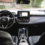 Toyota Corolla Hybrid - Auto Class Magazine _005