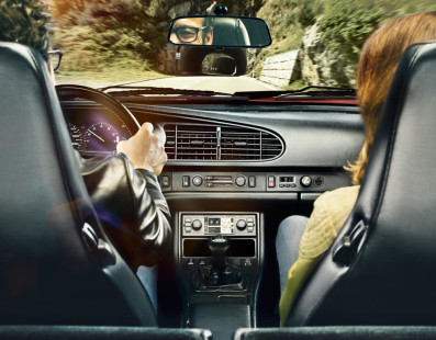 Porsche: Now You Can Fit Modern Infotainment On Your Classic 911