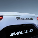 16831-MaseratiMC20 Auto Class Magazine
