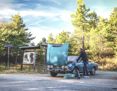 How To Cope When Your Classic Car Breaks Down During A Journey