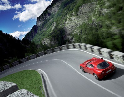 Alfa Romeo 8C Competizione: Perfect Imperfection