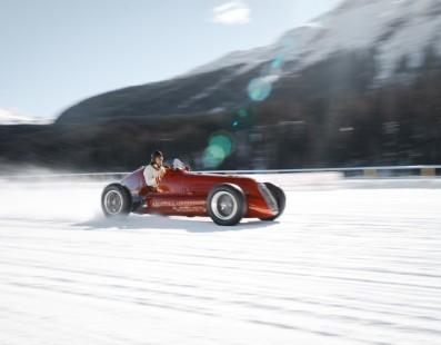 The ICE St. Moritz | Le Auto Classiche da Sogno Tornano sul Lago Ghiacciato