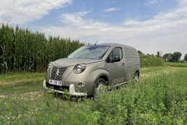 Ispirato alla 2CV Fourgonnette, Questa Citroen Berlingo fa un Viaggio Indietro nel Tempo con Caselani