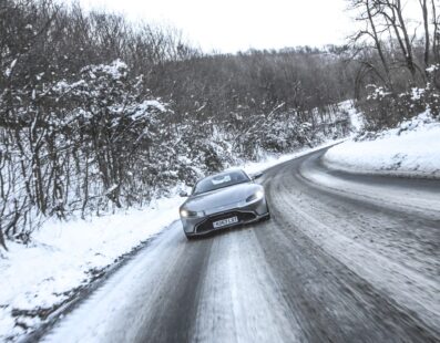Roamers | Aston Martin V8 Vantage vs Snow